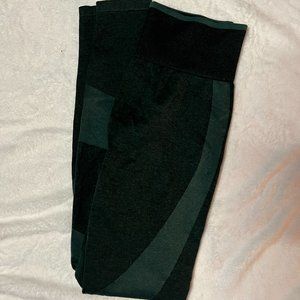 Victoria Secret Pink Green Contoured Seamless Leggings